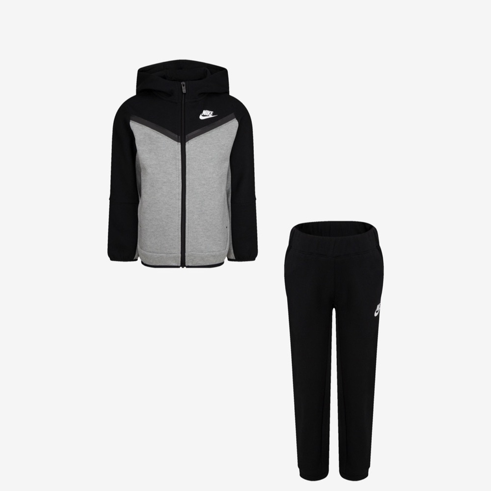 Nike Boys’ Toddler NSW Tech Fleece Set - 2T NWT